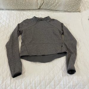 Lululemon cropped pullover